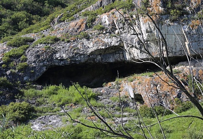 Okladnikov Cave
